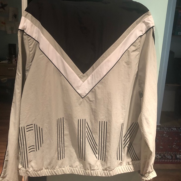 PINK windbreaker - Picture 3 of 3